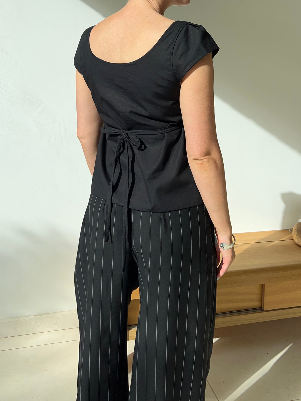 Lila Top in Black